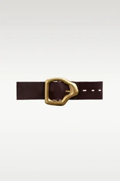 Ako Belt, umber