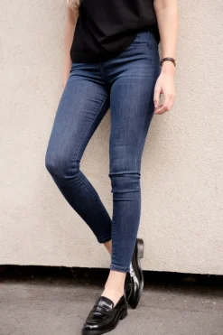 Celia leia beat jeans