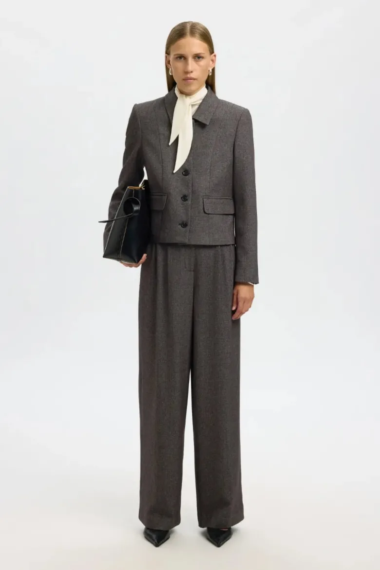 Fitted Camilla Short Blazer