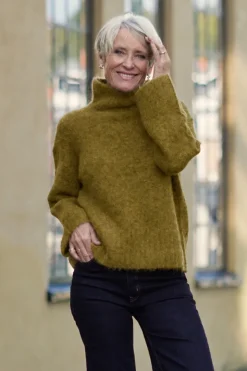 Gabriella ls knit high neck