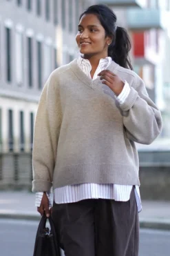 Harbour V-Neck Sweater