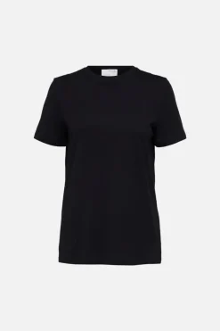 My essential o-neck tee