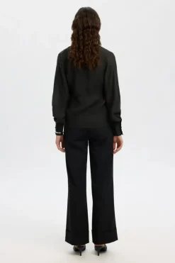 Neomi LS Top