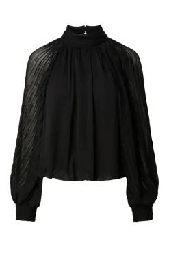 Olera ls top