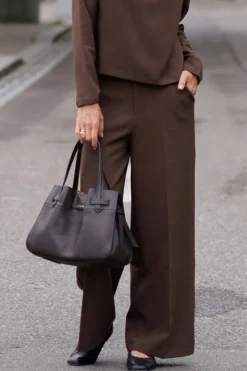 Reign tailored extra wide