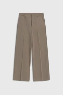 Reign Tailored Extra Wide