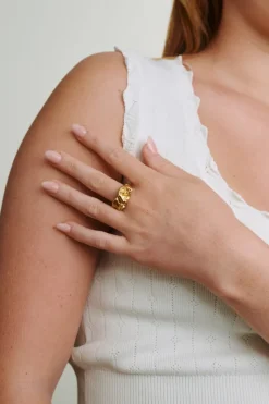 Siri - Chunky Statement Ring - Onesize