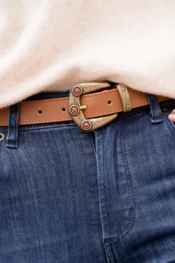Stud belt